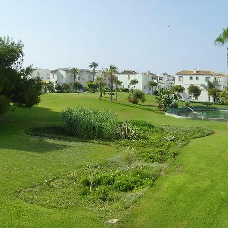 Complejo Laguna Beach 2* Los Llanos (Malaga)